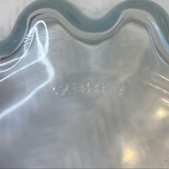 Vintage Pyrex 20 cm bowl made in France (T118). - Picture 6 of 7